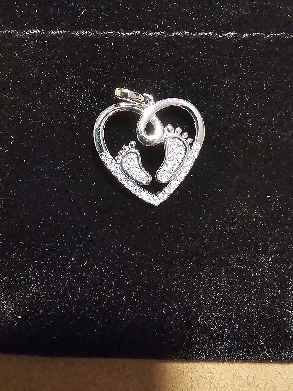 Moissainite Footprint Pendant